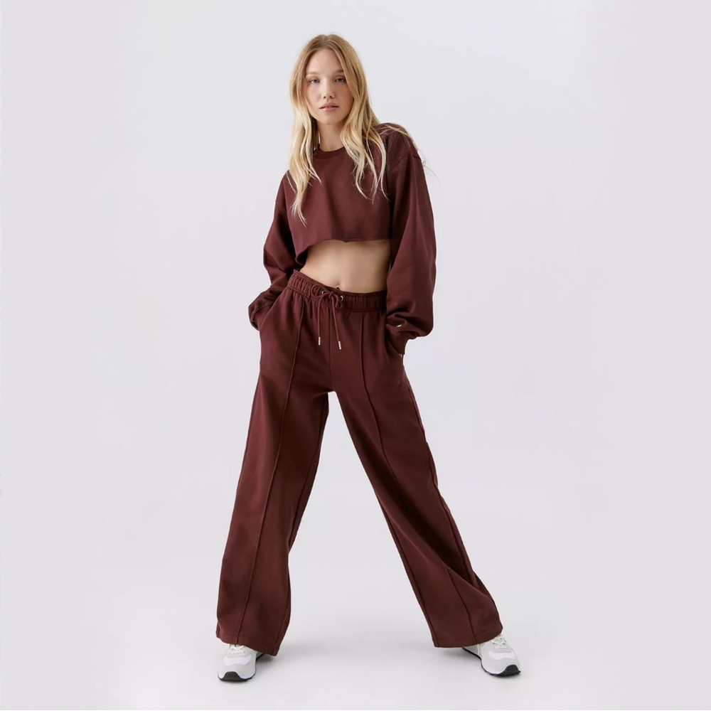 Champion UO Exclusive Classic Fleece Cropped Top in Maroon/Burgundy